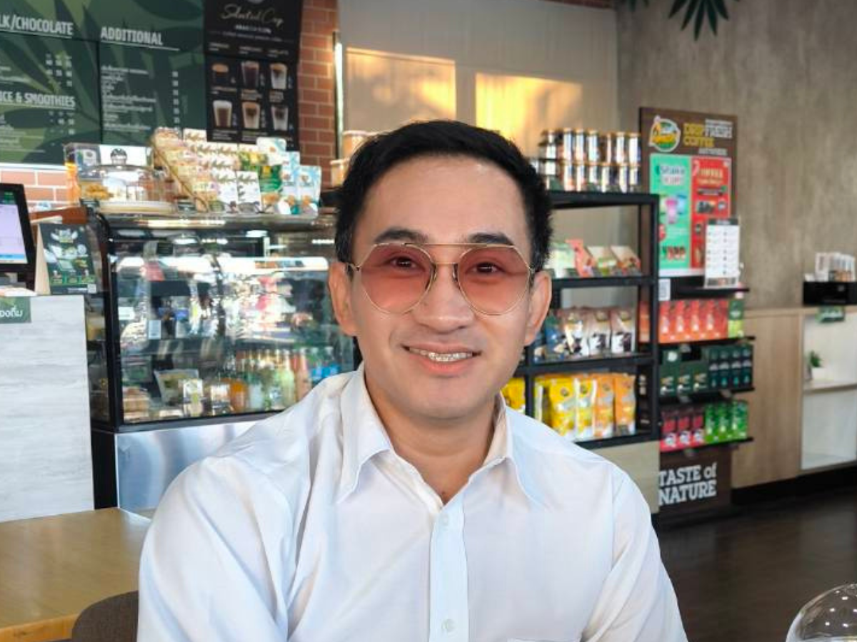 ผู้ช่วยศาสตราจารย์ ดร.เจริญพร โชคบริบาล